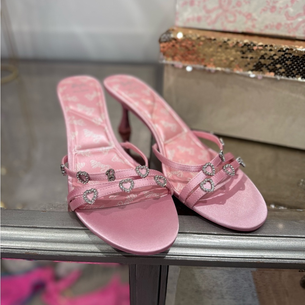 Women’s Pink Crystal Heart Strap Heeled Sandals